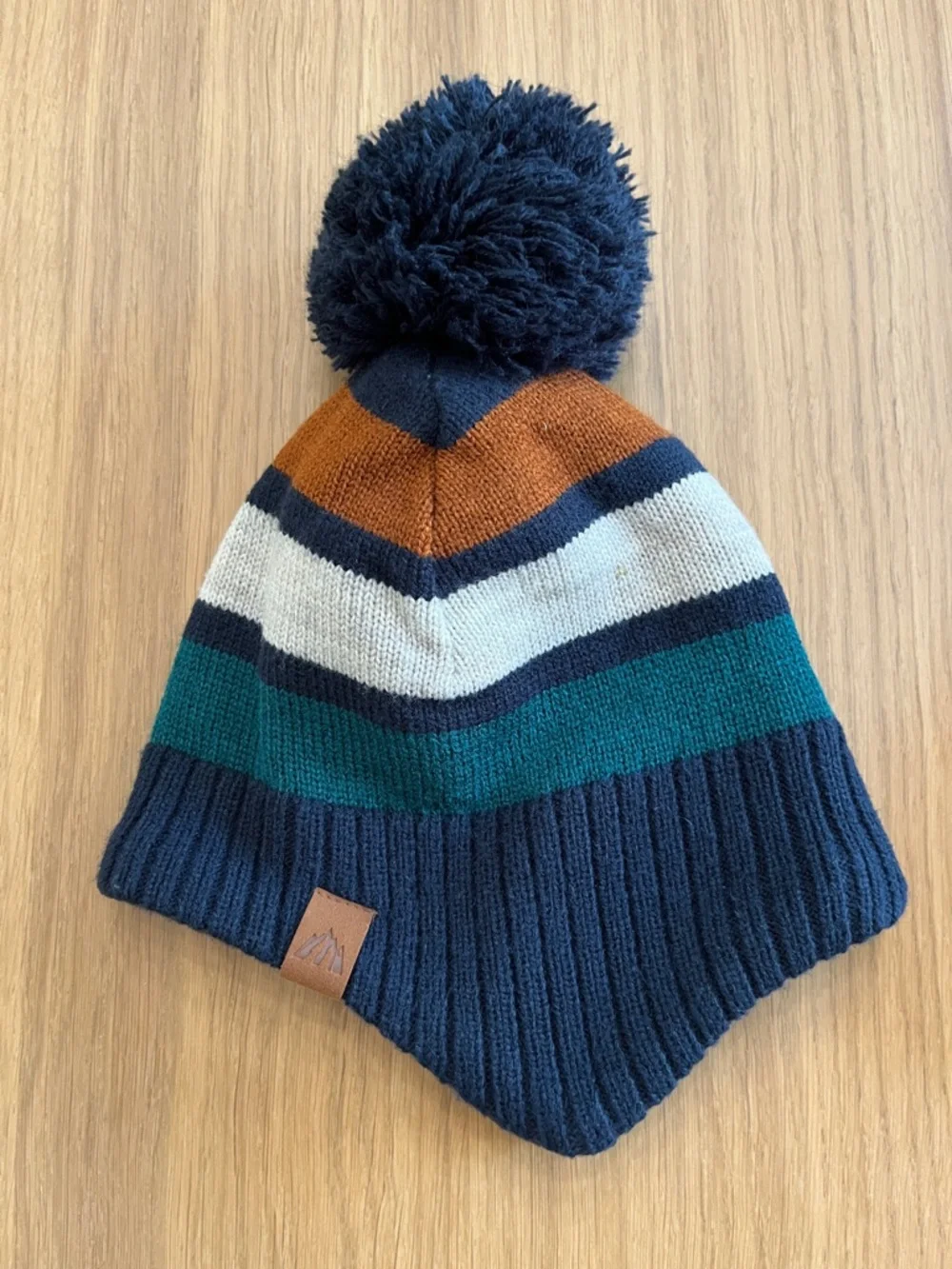 Amazon, Boy’s very warm and cozy lined winter hat and loop scarf, size 1-3 years
